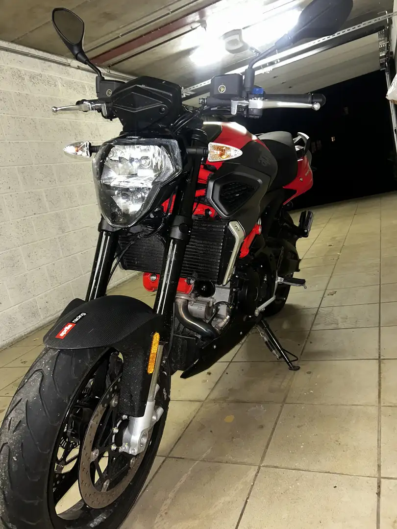 Aprilia Shiver 900 Piros - 2