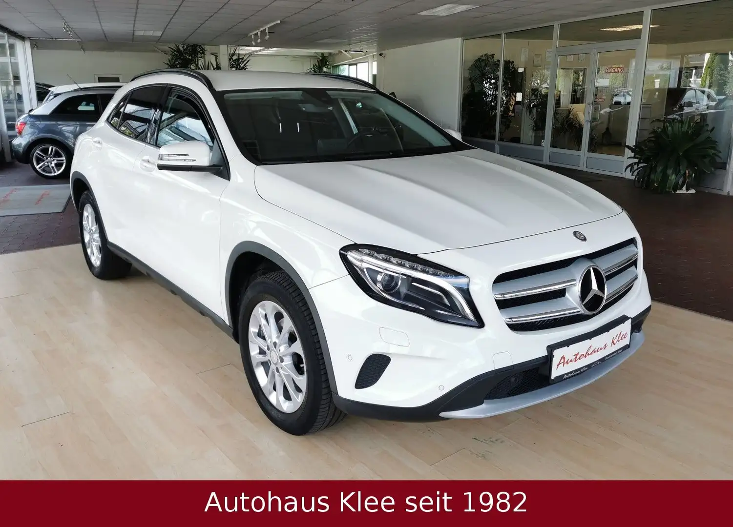 Mercedes-Benz GLA 180 7G-Tronic *BI-XENON*NAVI*LM*TEILLEDER*BT Blanco - 1