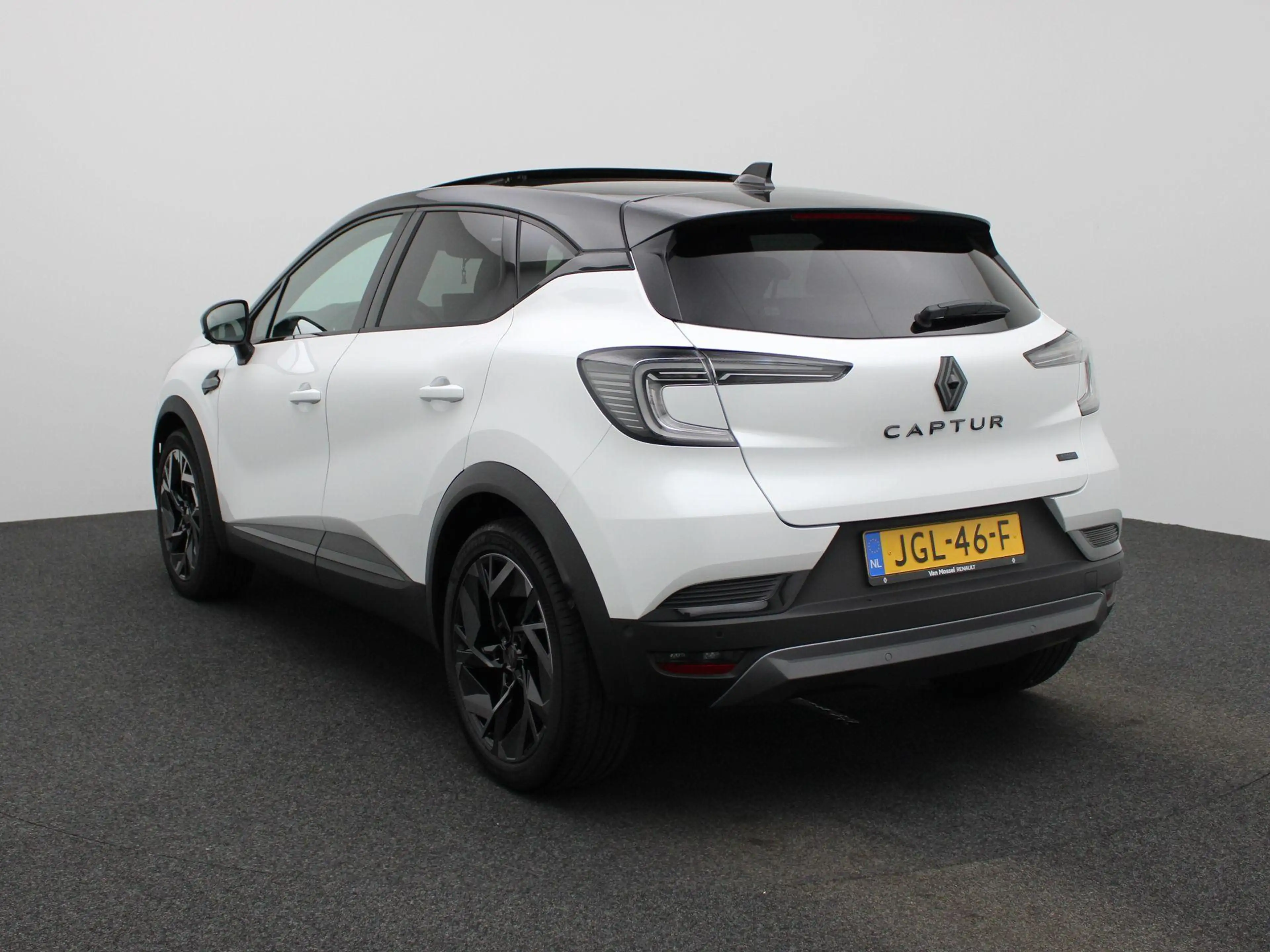 Renault Captur 1.8 E-Tech Full Hybrid Esprit Alpine 160PK | Schui — photo 2