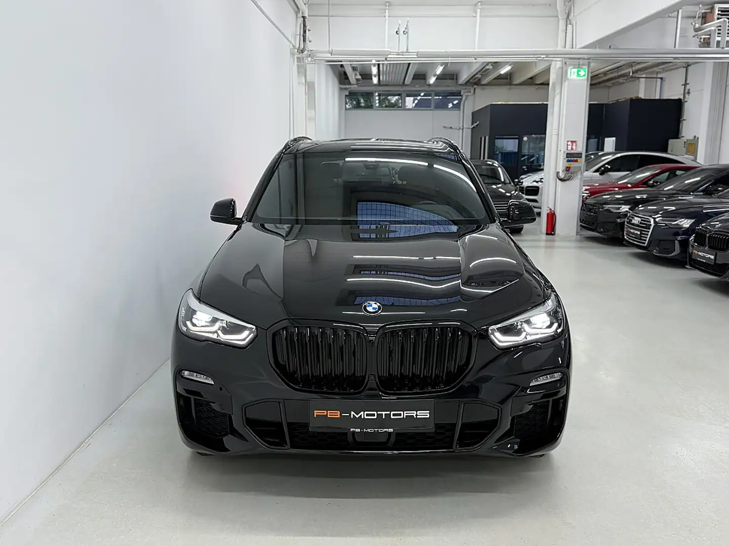 BMW X5 xDrive45e M Sportpaket Luft LED ACC AHK RFK Schwarz - 2