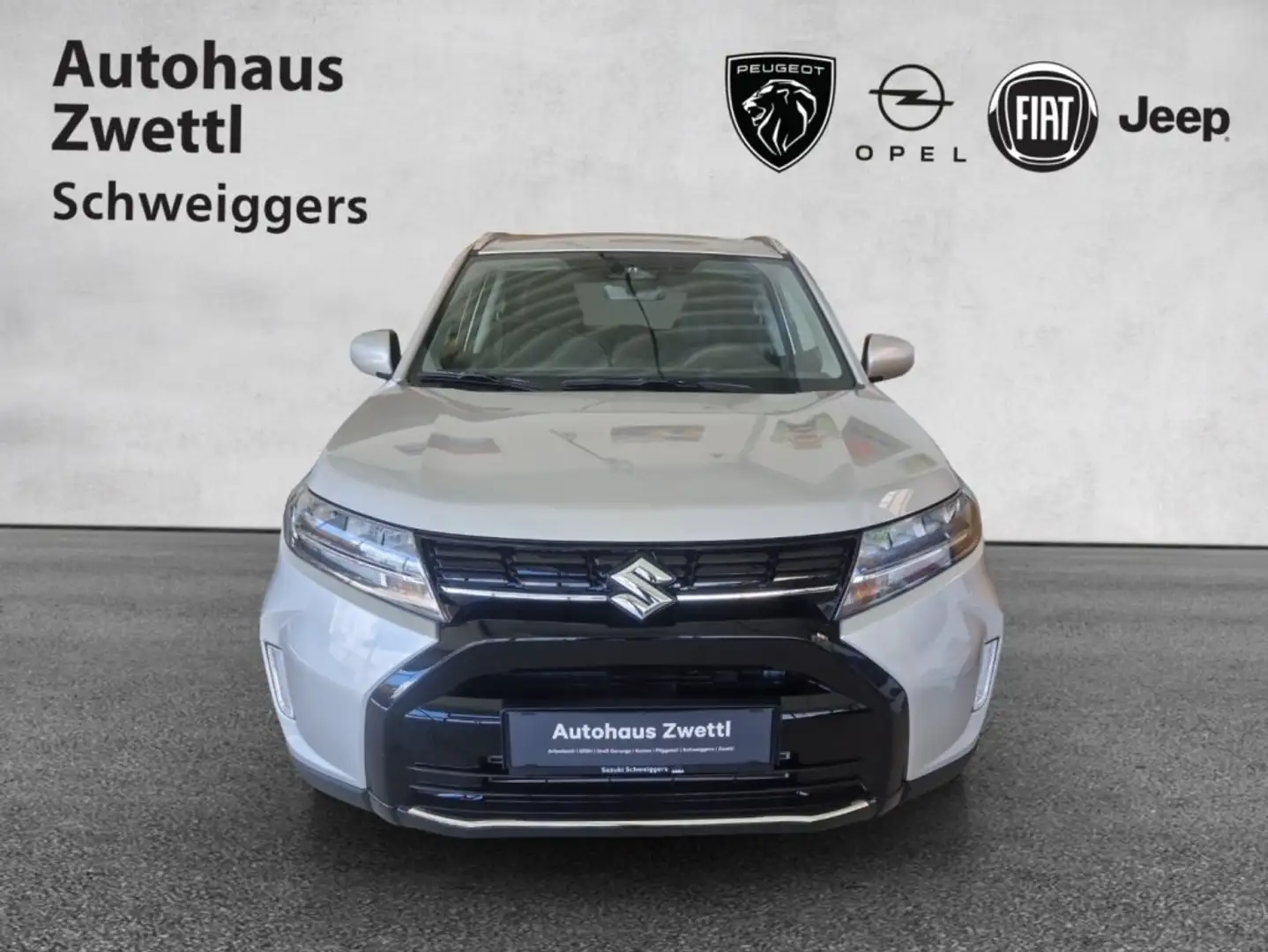 Suzuki Vitara 1.4 HYBRID 6AT shine - Snow Fox Aktion Silber - 2