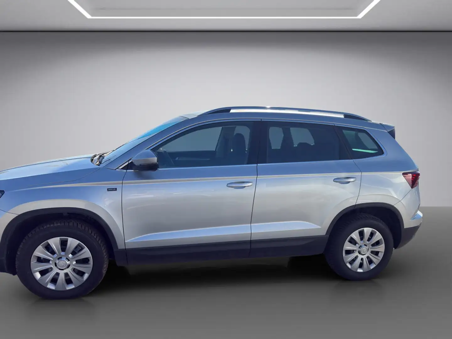 Skoda Karoq 1.5TSI DSG Drive AHK Silber - 2