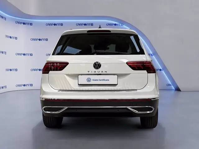 Volkswagen Tiguan view 6