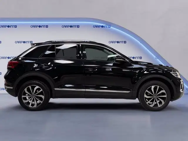 Volkswagen T-Roc view 7
