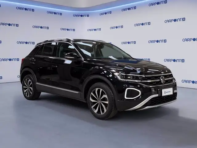 Volkswagen T-Roc view 8