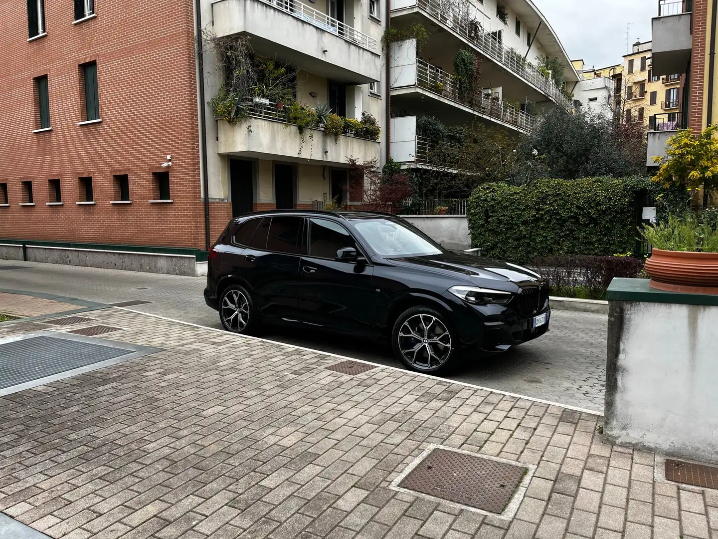 BMW X5 X5 G05 2018 xdrive30d mhev 48V Msport auto Nero - 1