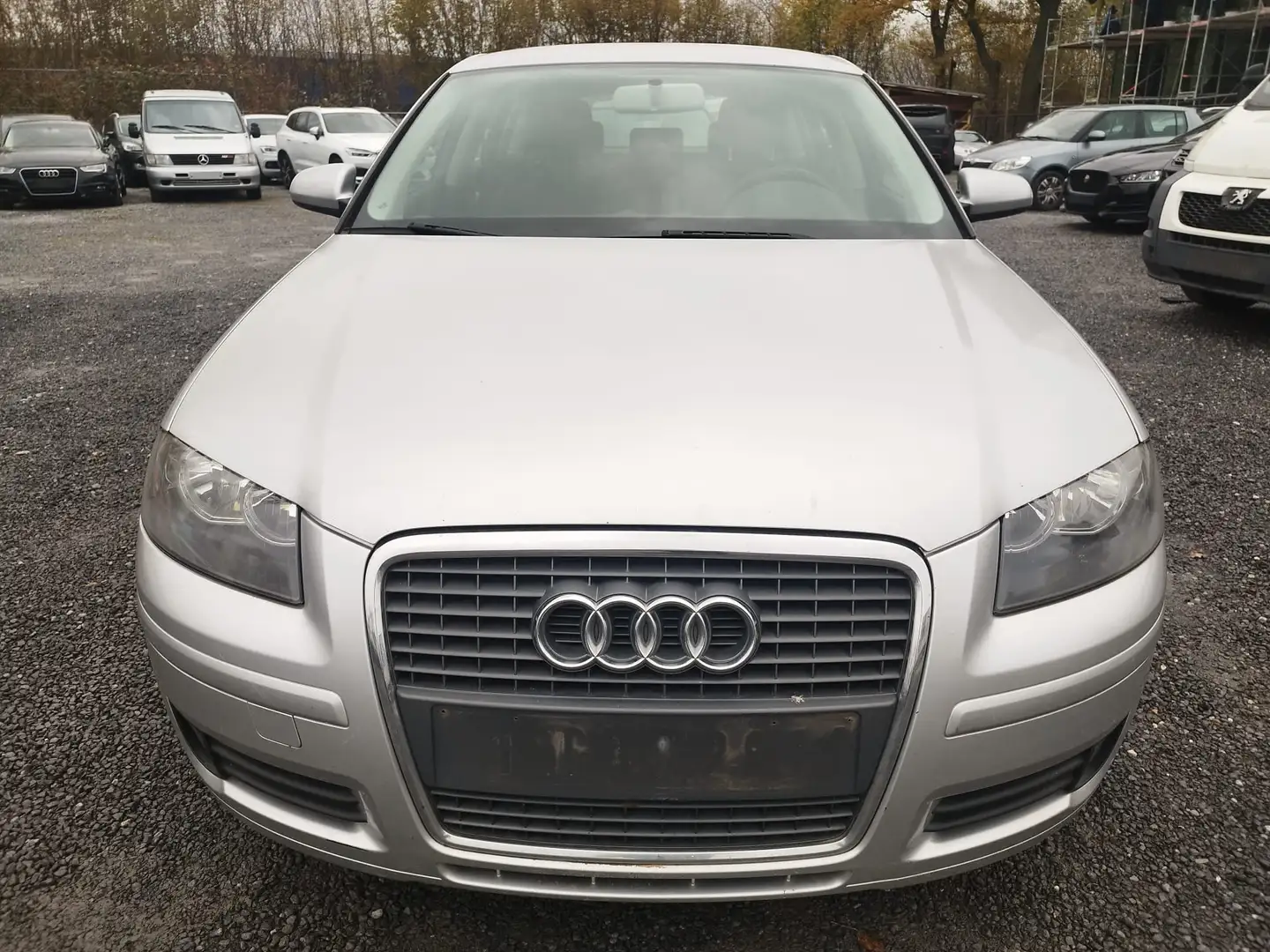 Audi A3 A3 1.6 Ambition Silber - 1