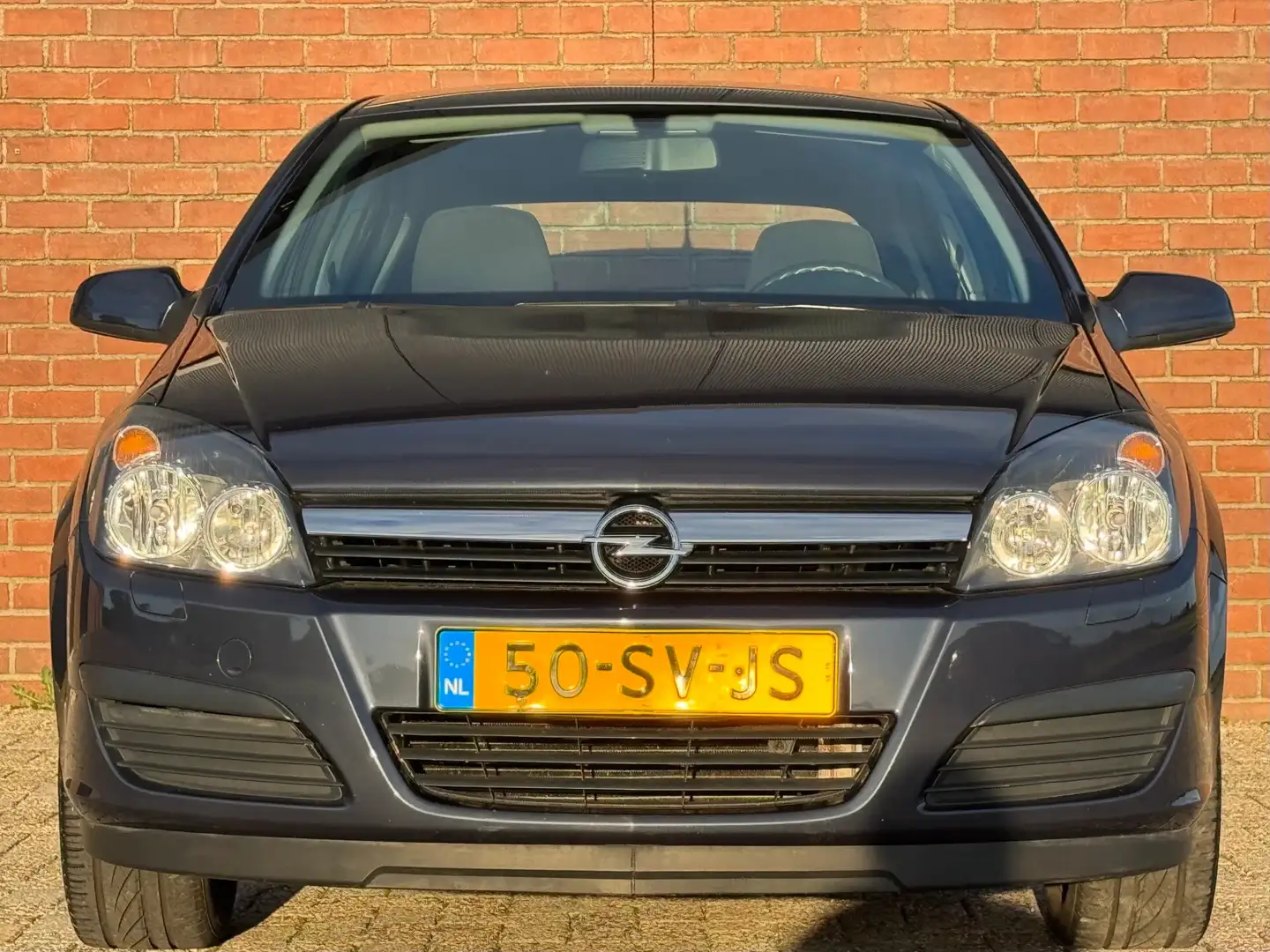 Opel Astra 1.6 Edition | NL-AUTO! | DEALER OH! | TREKHAAK! Grau - 2