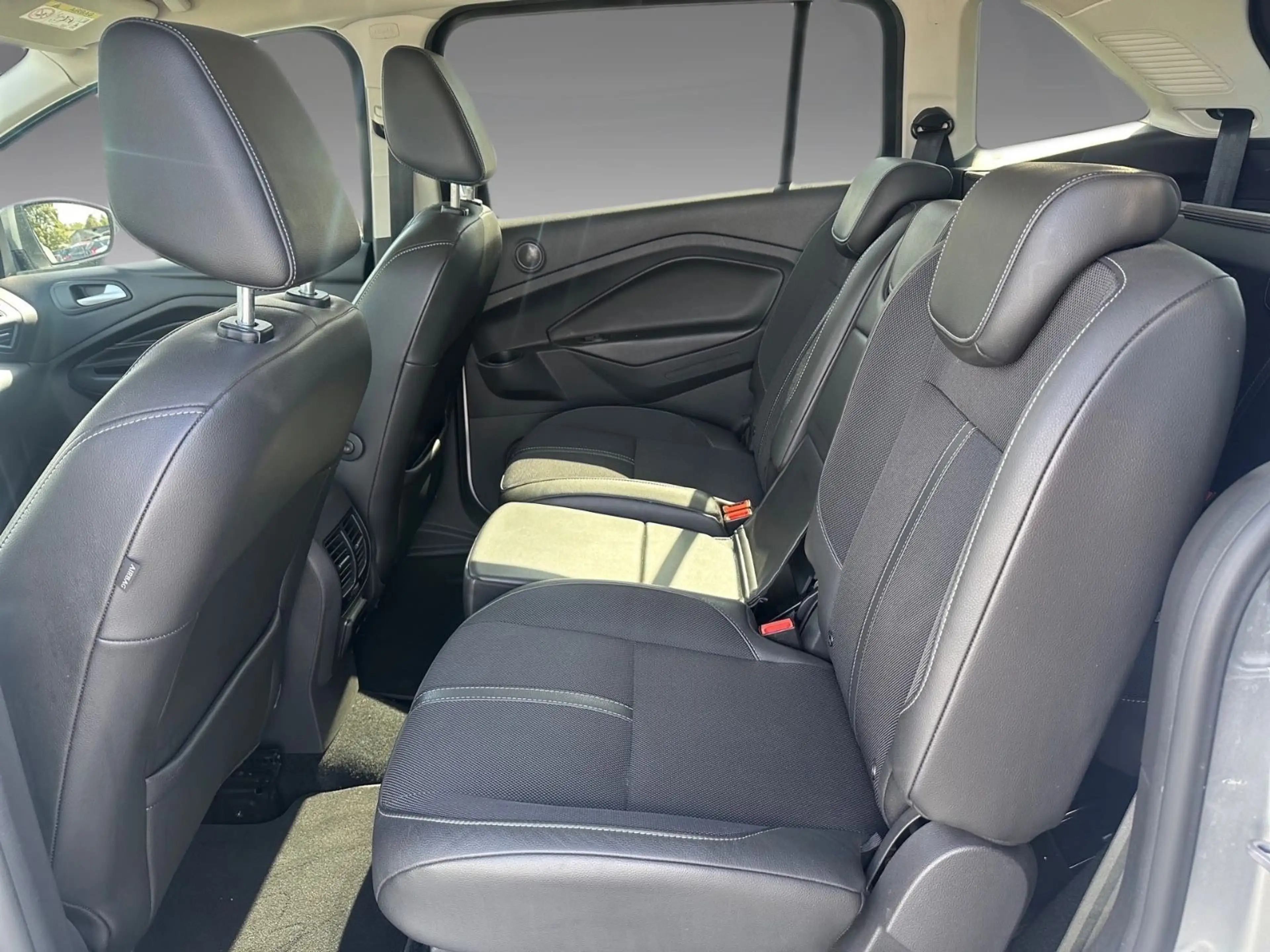 Ford Grand C-Max Titanium 1.5T Automatik Navi Xenon — photo 9