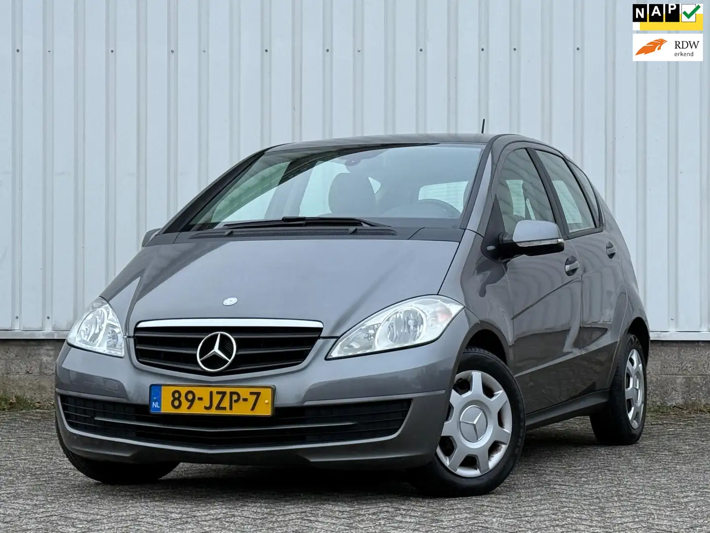 Mercedes-Benz A 150 BlueEFFICIENCY Classic 1e Eigenaar,Airco,Cruise,El Gris - 1