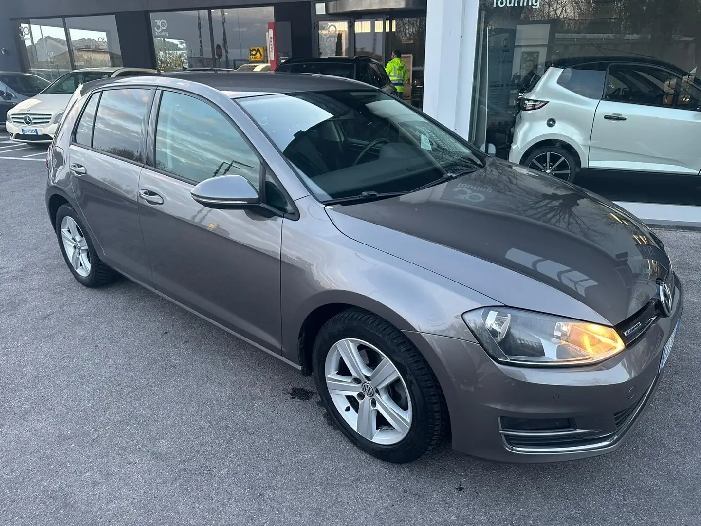 Volkswagen Golf 1.4 TGI 5p. Highline BlueMotion Grigio - 1
