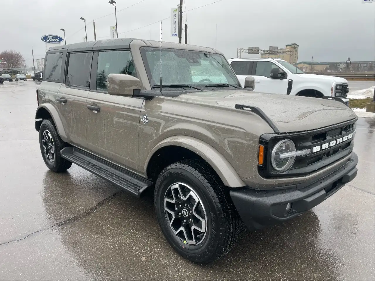Ford Bronco снимка Ford Bronco