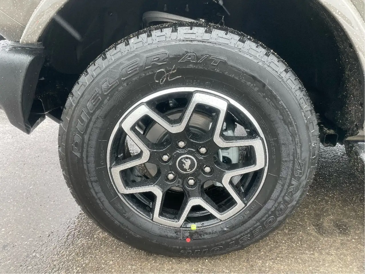 Ford Bronco снимка Ford Bronco