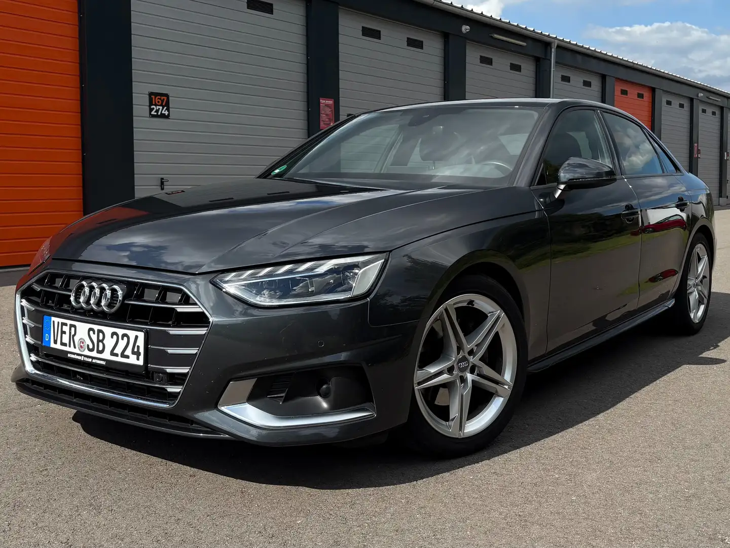 Audi A4 35 TFSI S-tronic advanced Grau - 1