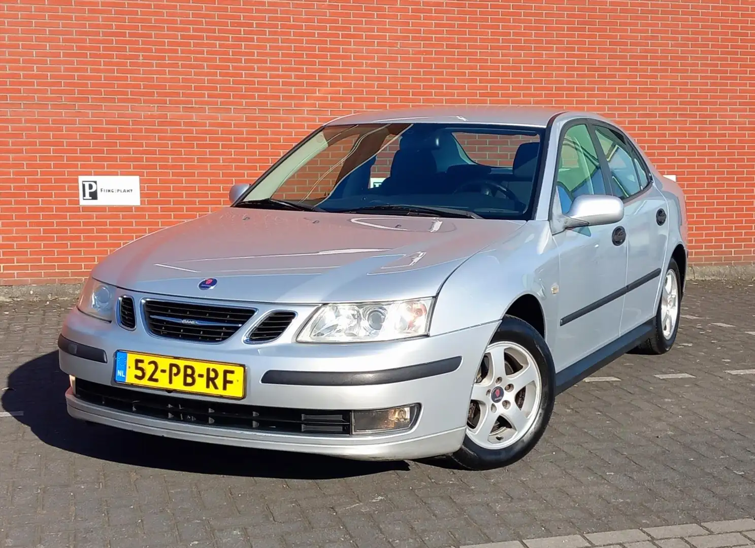 Saab 9-3 1.8 I SPORT SEDAN Linear Business Šedá - 1
