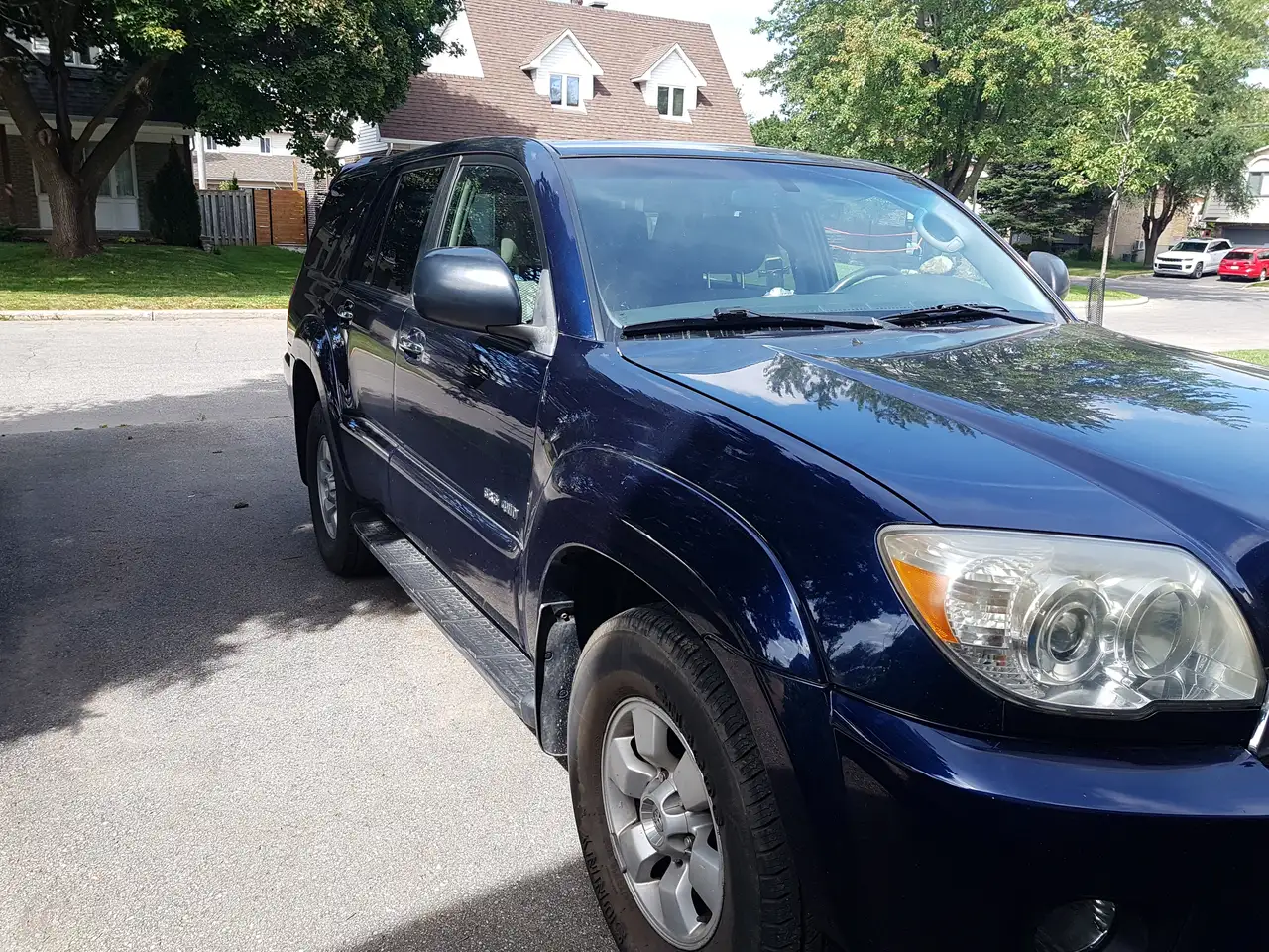 Toyota 4-Runner снимка Toyota 4-Runner