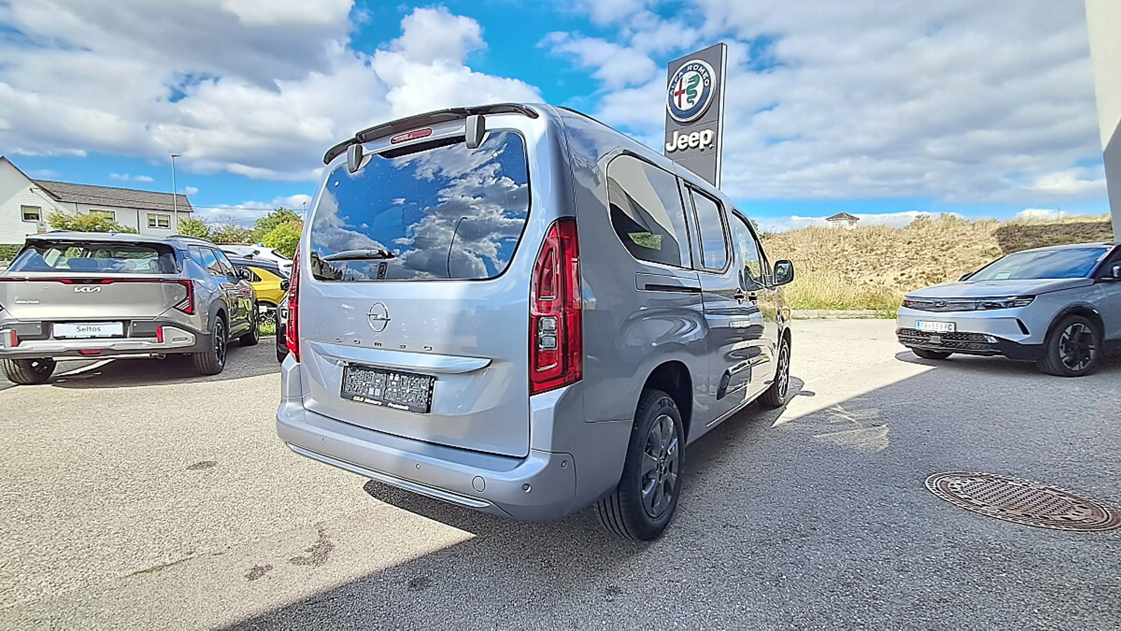 Opel Combo 1.5 Diesel XL GS — photo 7