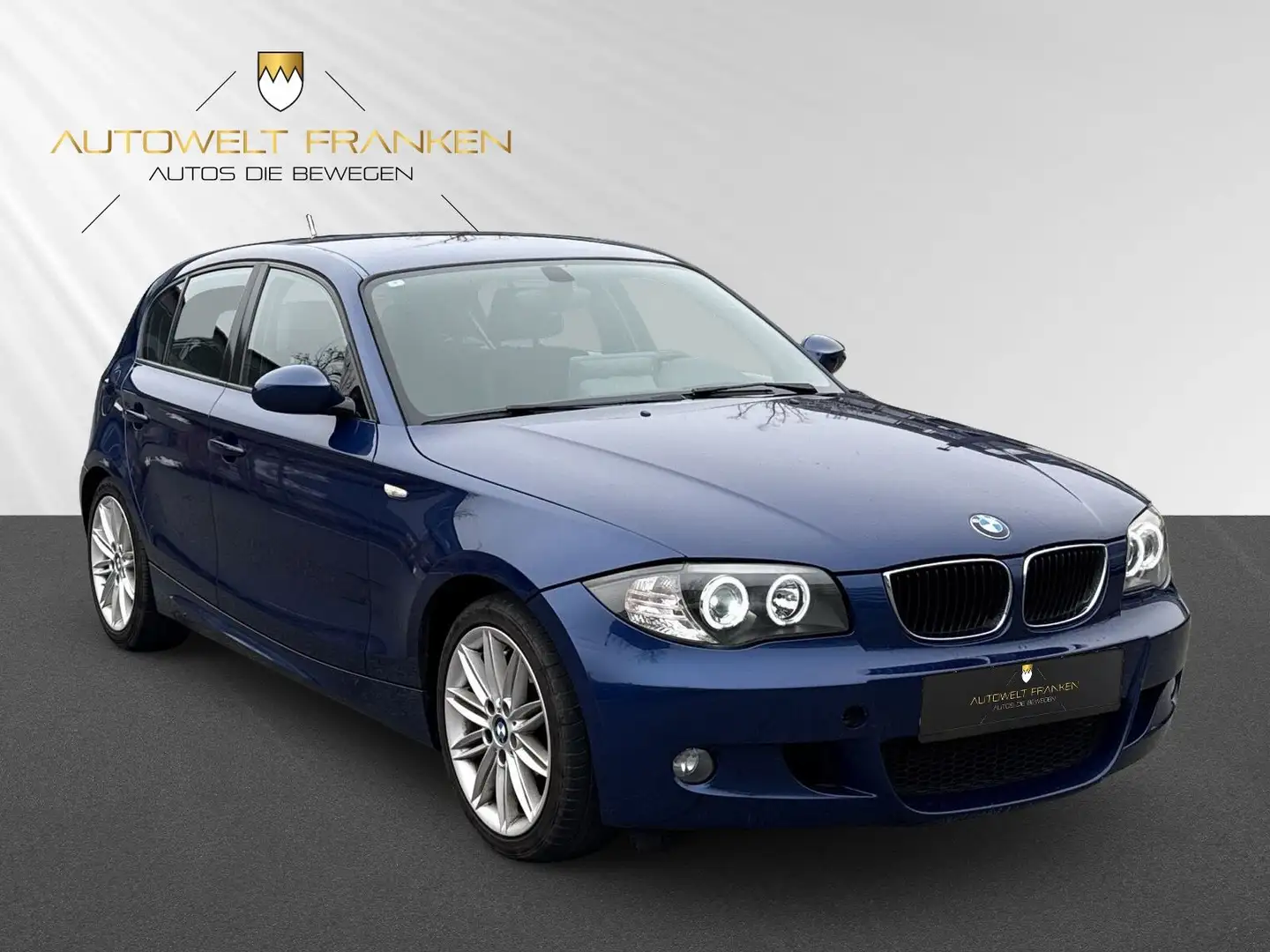 BMW 118 i *M-PAKET*XENON*NAVI*LEDER*CARPLAY*PDC*SHZ* Bleu - 1