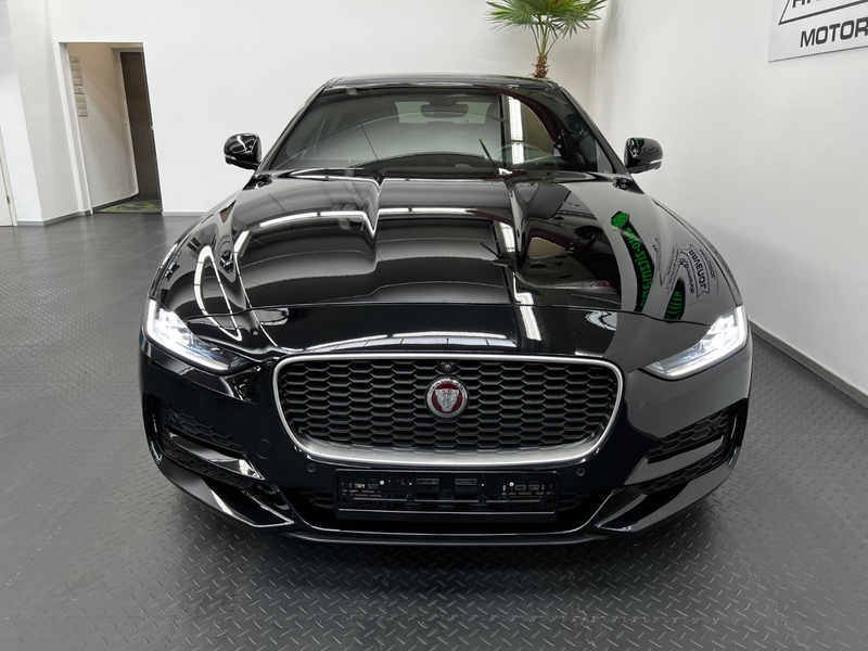 Jaguar XE S AWD 4x4 *LEDER*PANO*LED*NAVI*ACC*360°CAM*