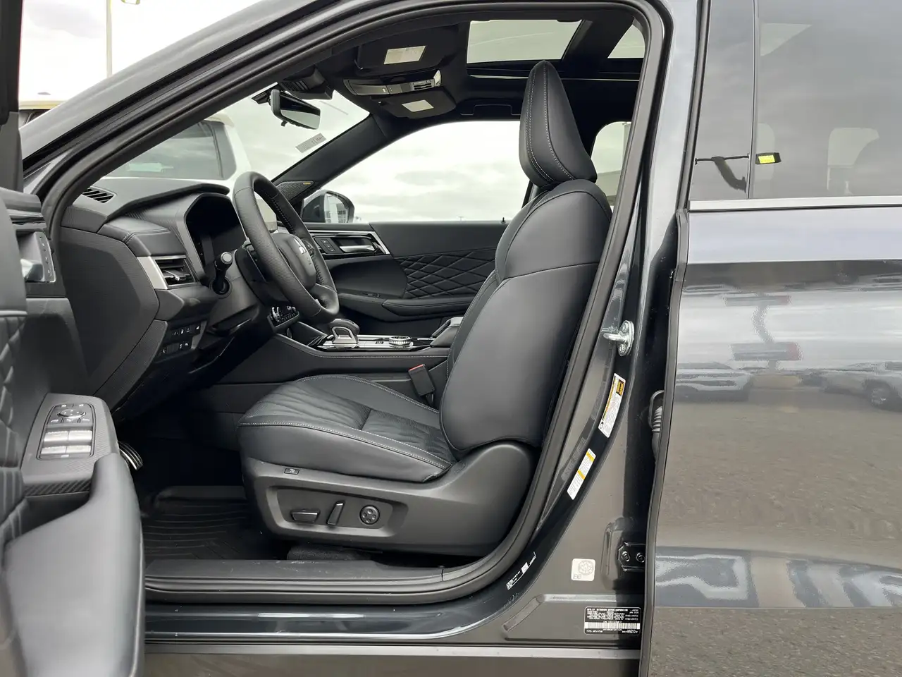 Mitsubishi Outlander снимка Mitsubishi Outlander
