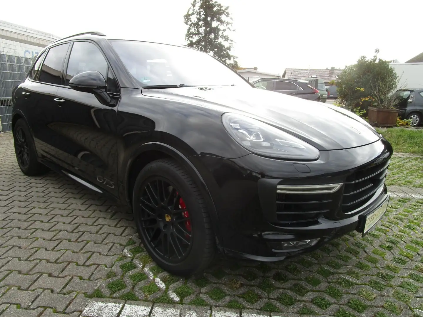 Porsche Cayenne GTS Negro - 2