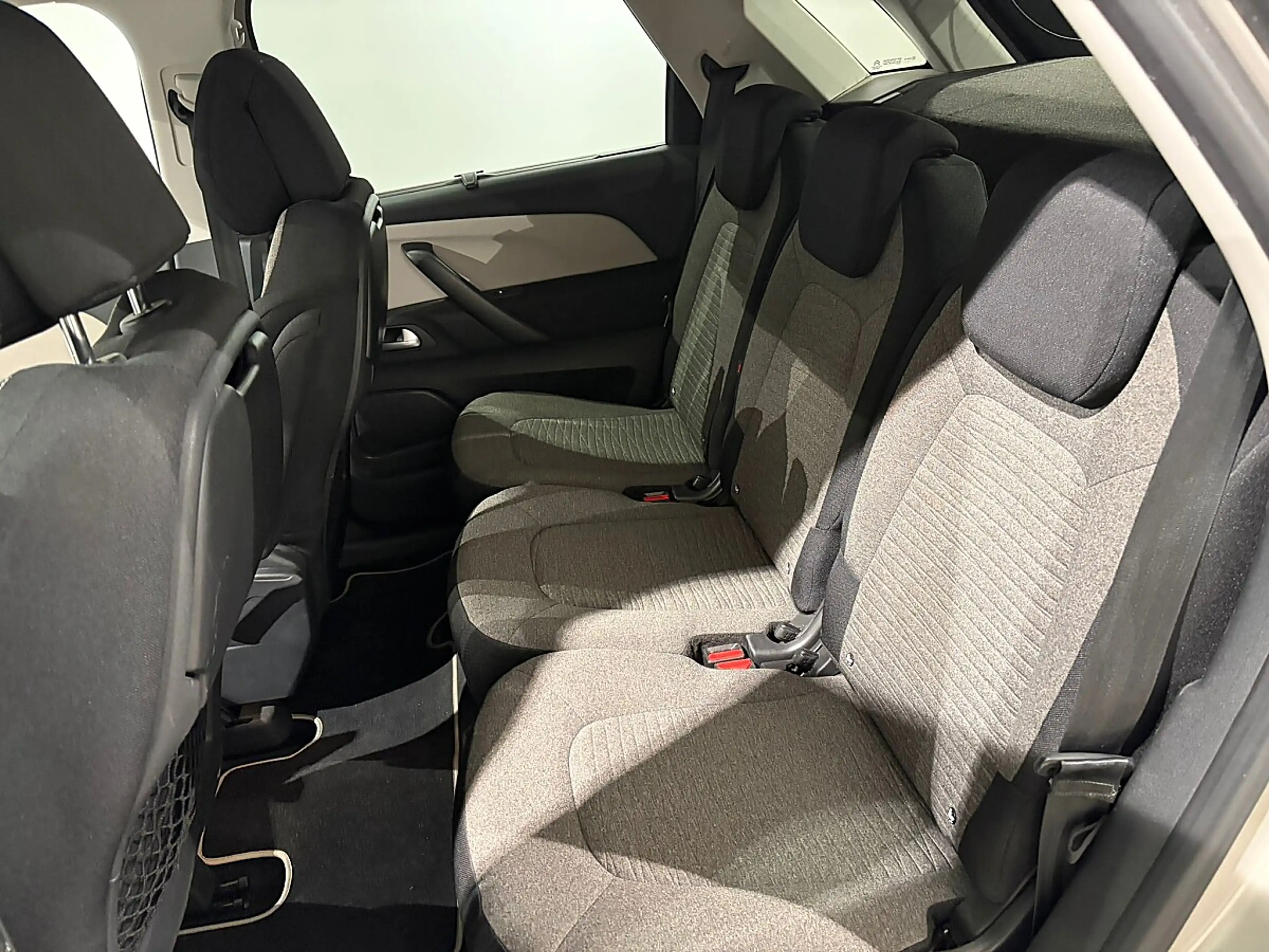 Citroen C4 Picasso PureTech 130 S&S Feel Edition — photo 7
