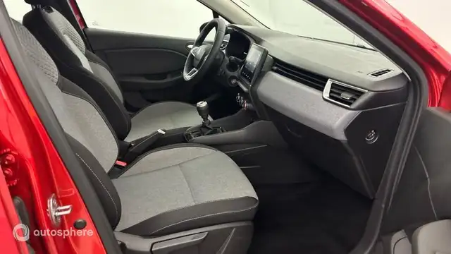 Renault Clio view 15