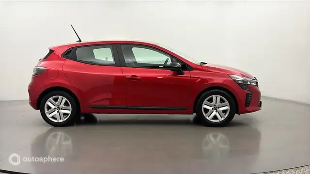 Renault Clio view 4