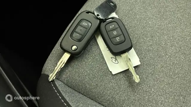 Renault Clio view 16