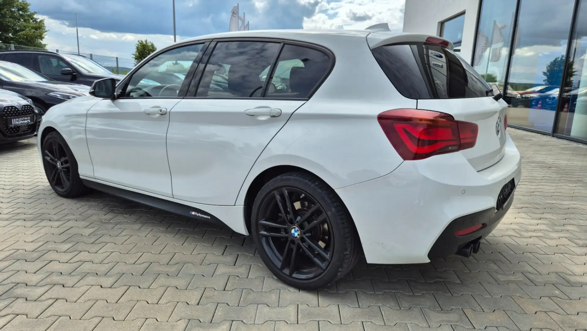 BMW 125 i 5-türer ///M-Sport/LED/Navi/Fernlichtass White - 2