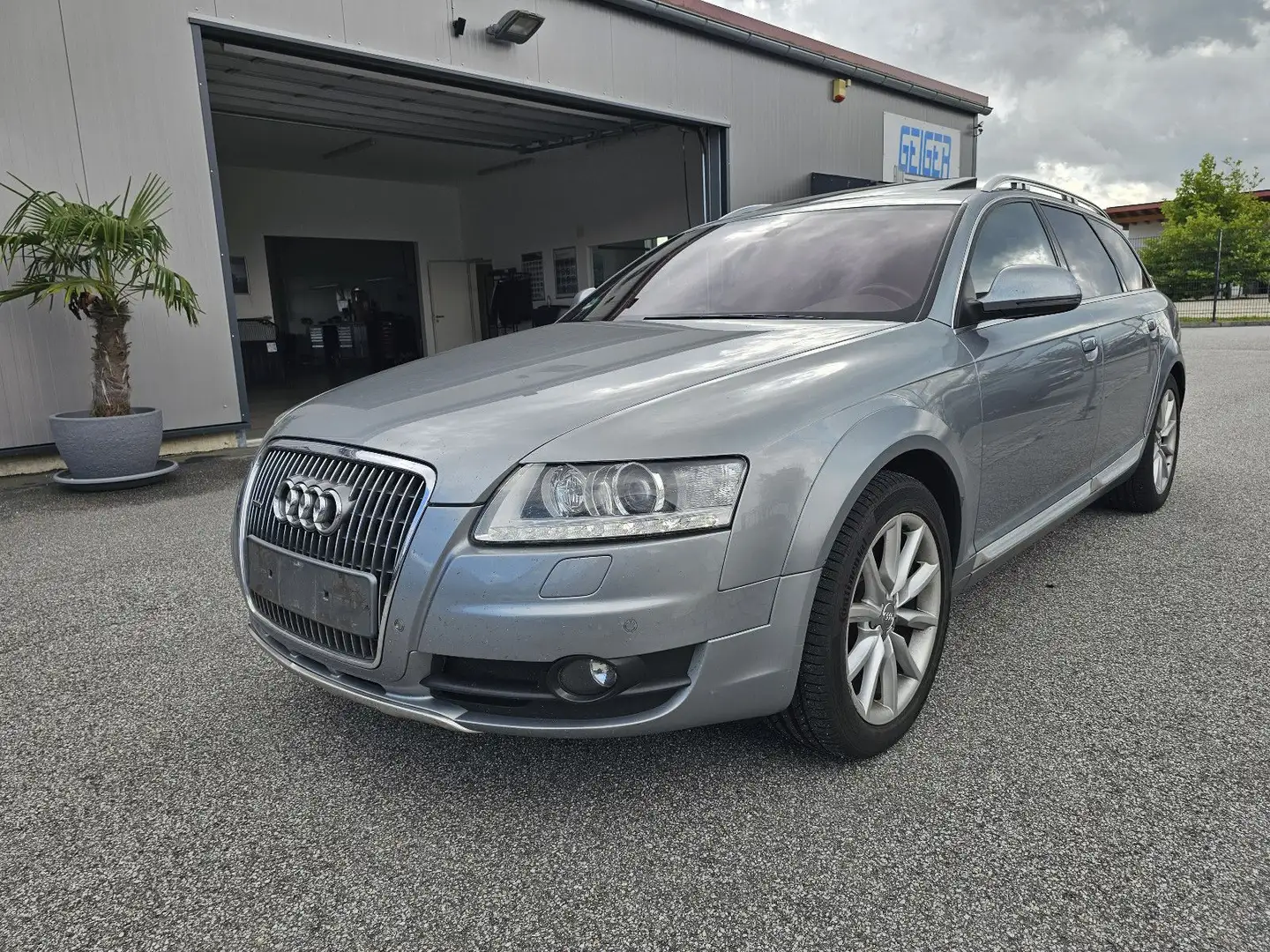 Audi A6 allroad quattro 4.2 FSI *TOP AUSSTATTUNG* Zilver - 1