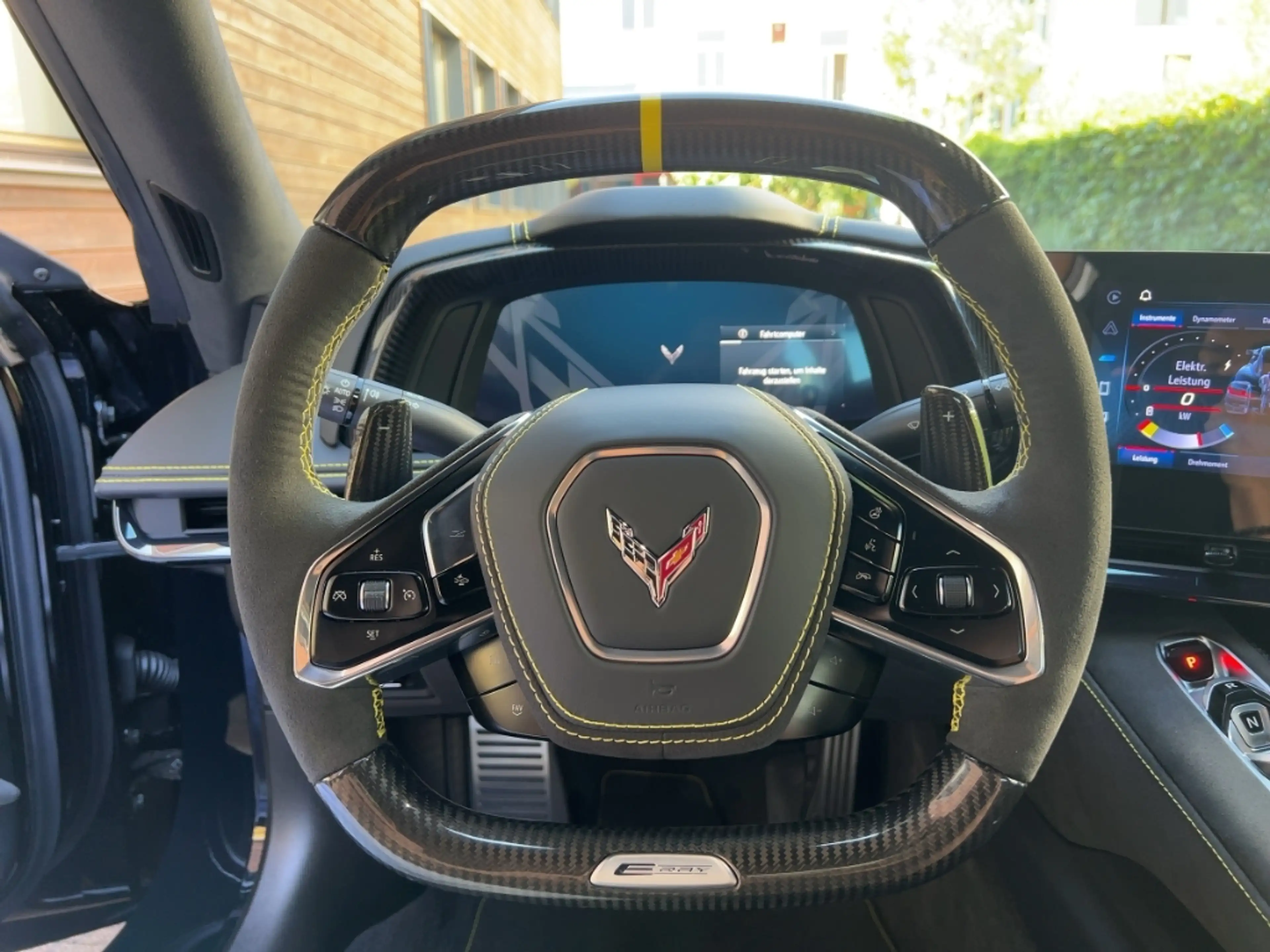Corvette C8 E-Ray MY25 Coupe 3LZ Carbon — photo 9