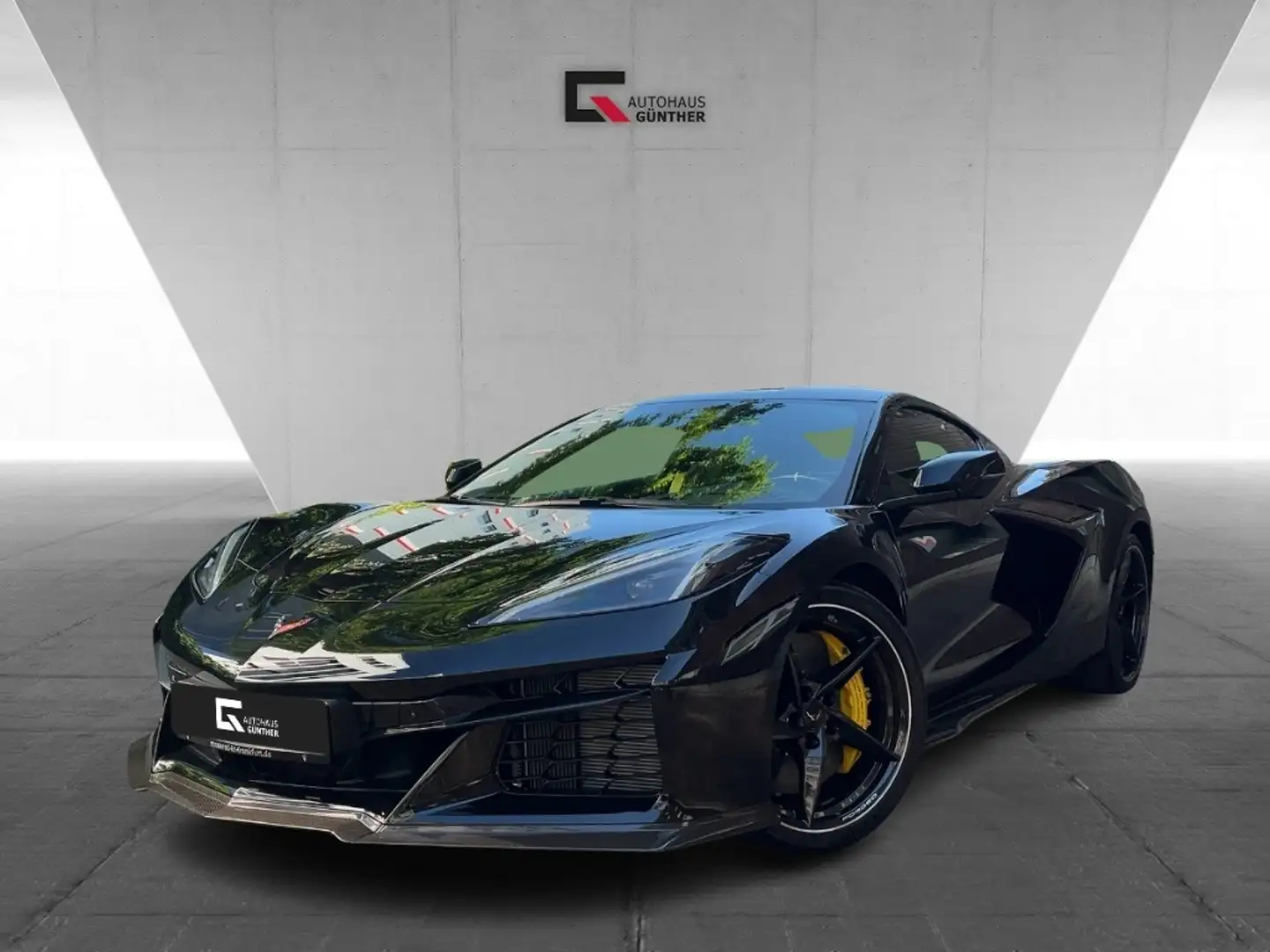 Corvette C8 E-Ray MY25 Coupe 3LZ Carbon Noir - 1