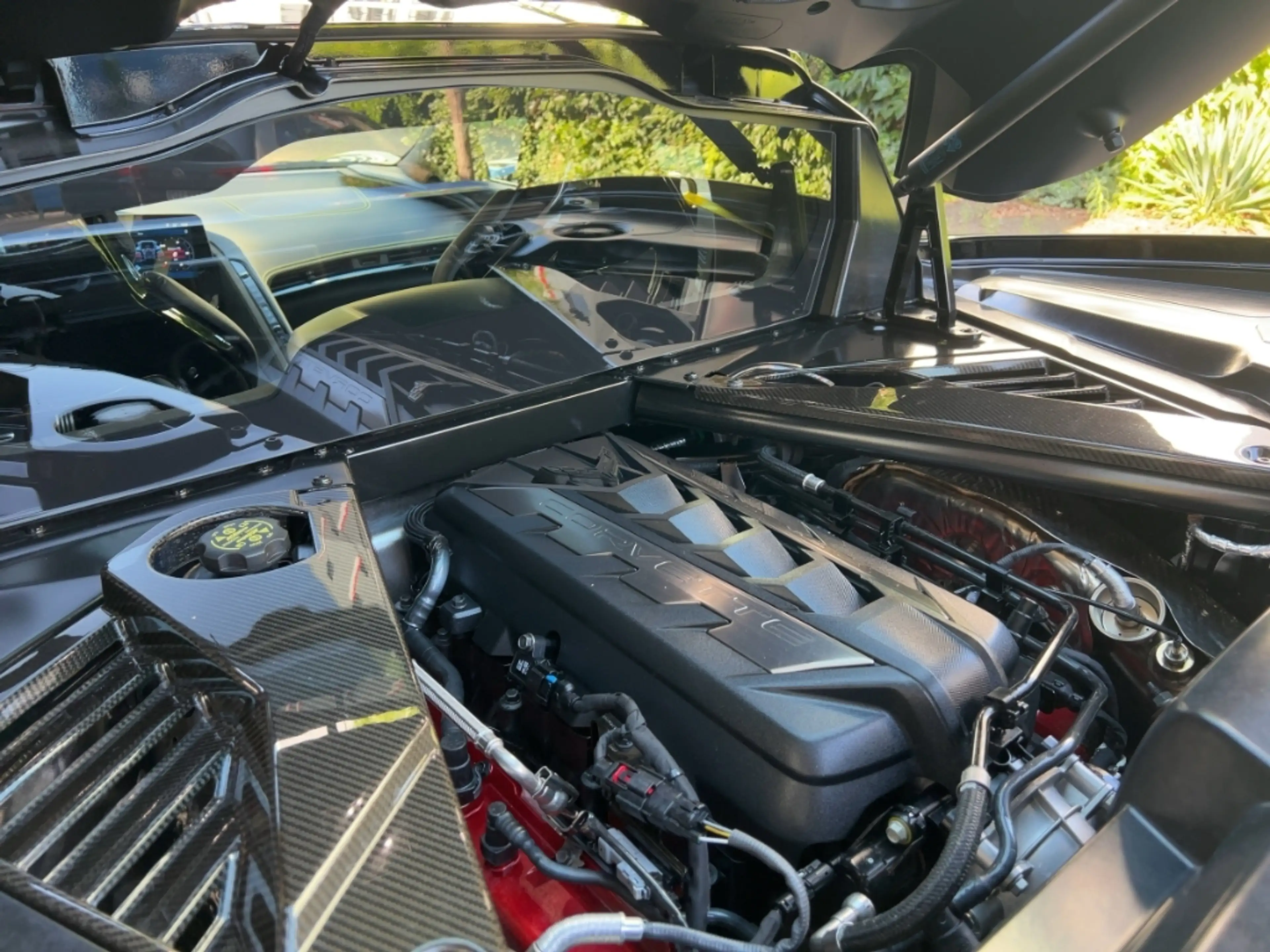 Corvette C8 E-Ray MY25 Coupe 3LZ Carbon — photo 13