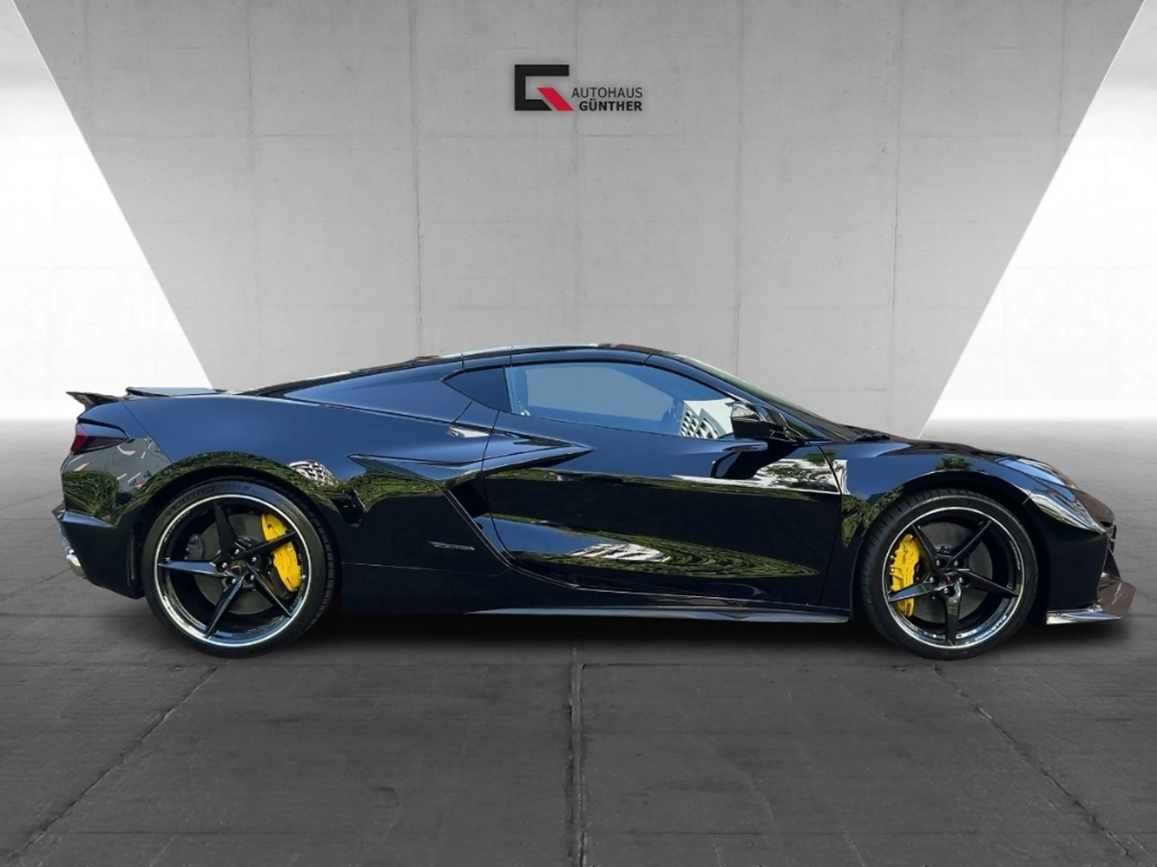 Corvette C8 E-Ray MY25 Coupe 3LZ Carbon — photo 5