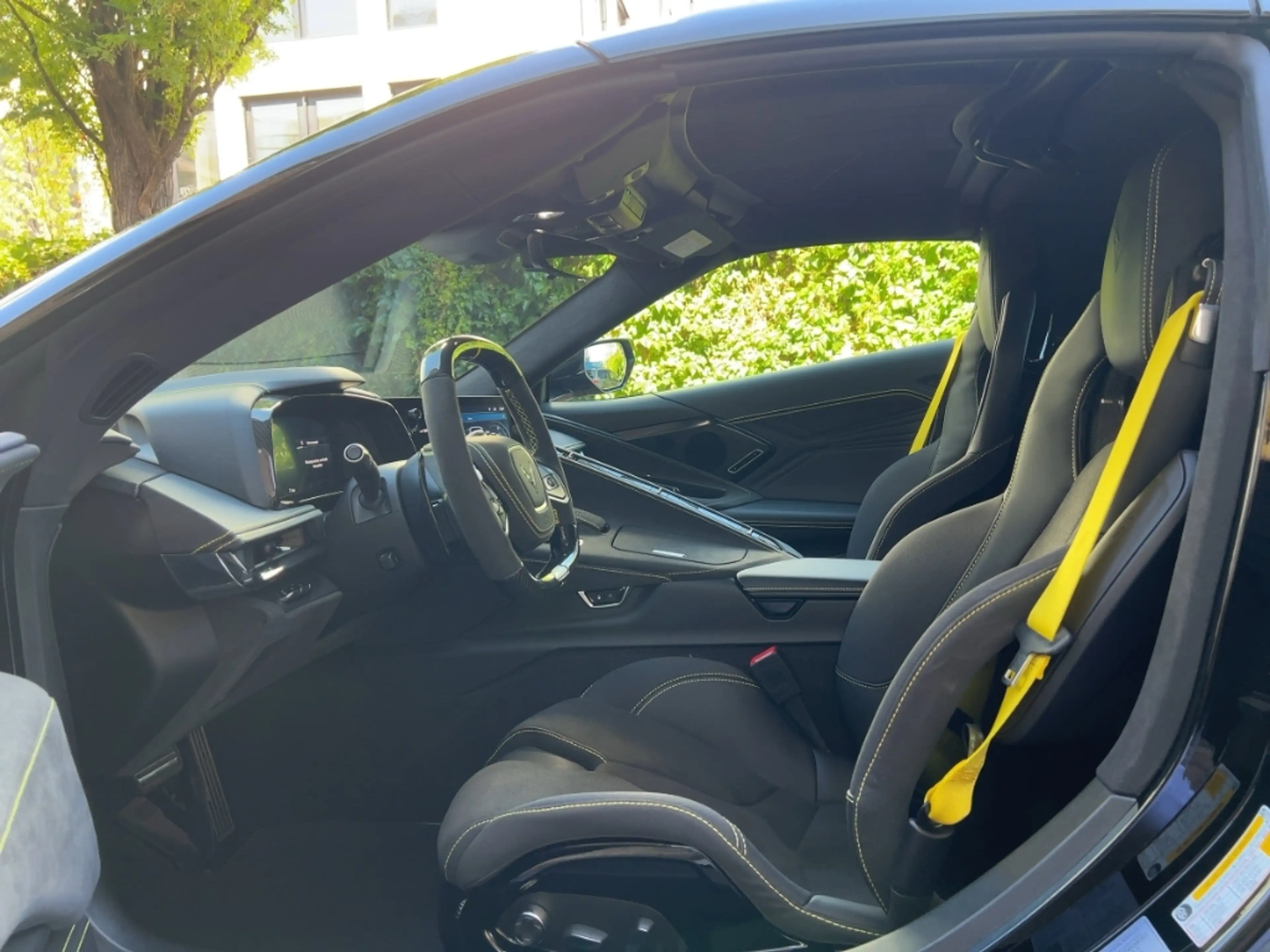 Corvette C8 E-Ray MY25 Coupe 3LZ Carbon — photo 10