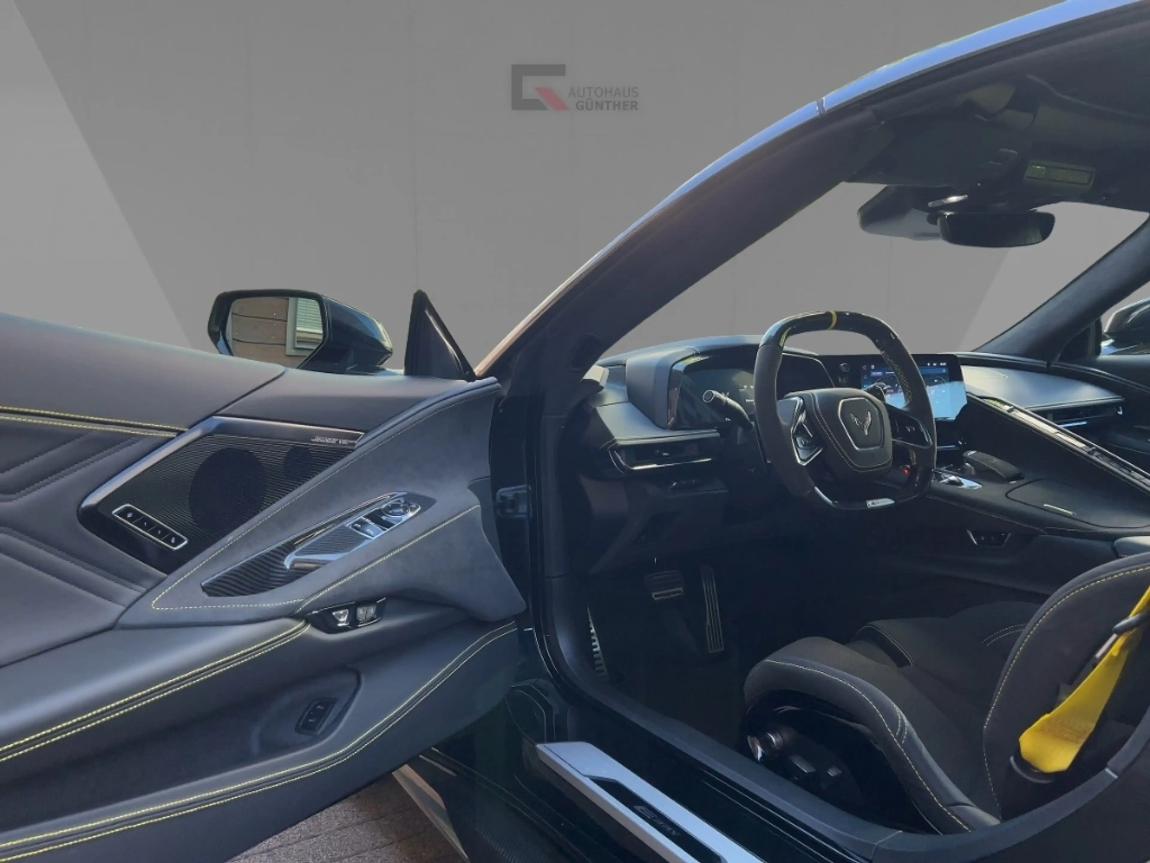 Corvette C8 E-Ray MY25 Coupe 3LZ Carbon — photo 11