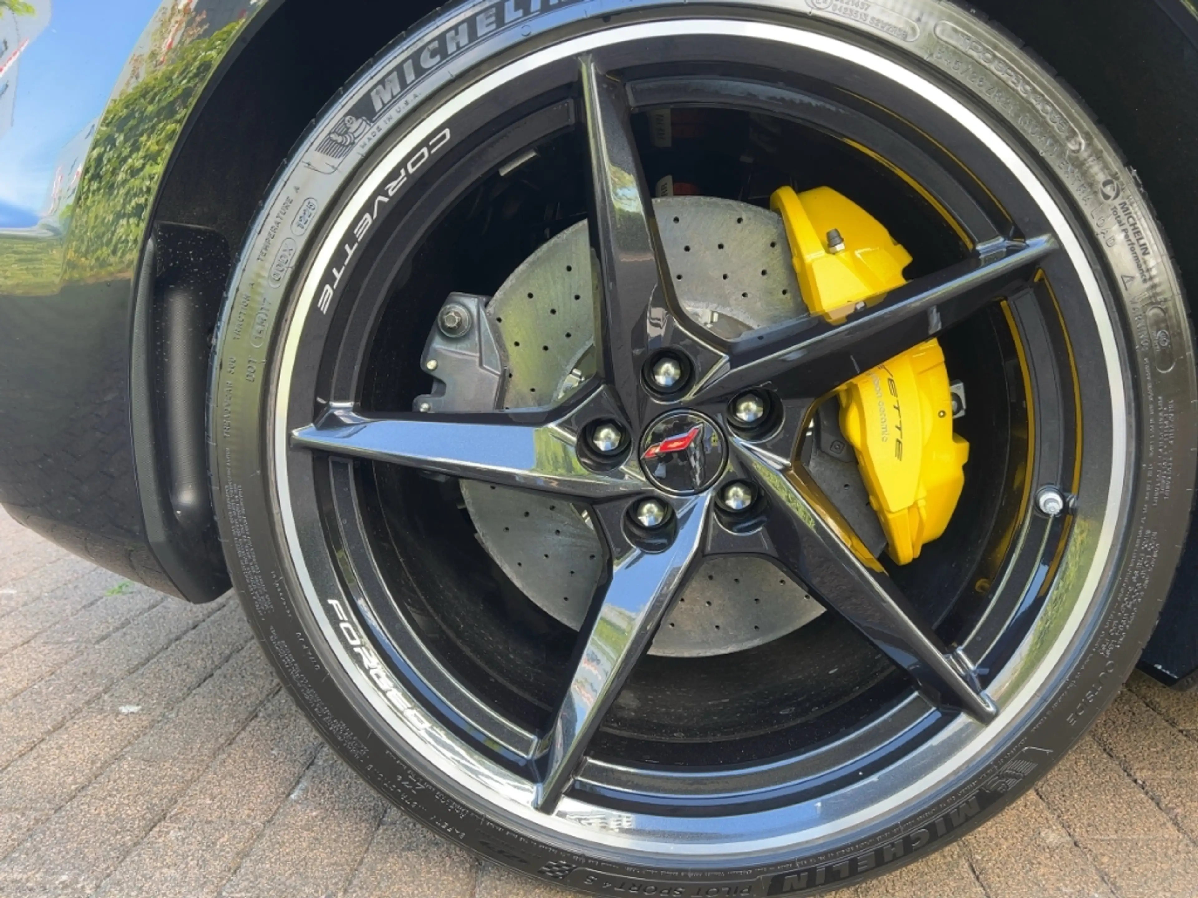 Corvette C8 E-Ray MY25 Coupe 3LZ Carbon — photo 7