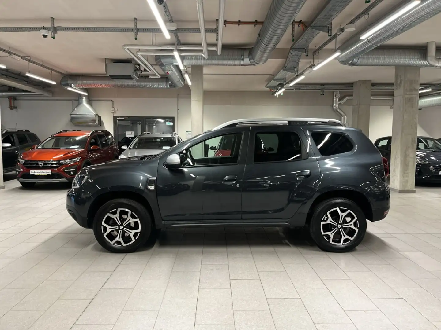 Dacia Duster II Prestige Kamera, NAVI Klima Navi Grau - 2