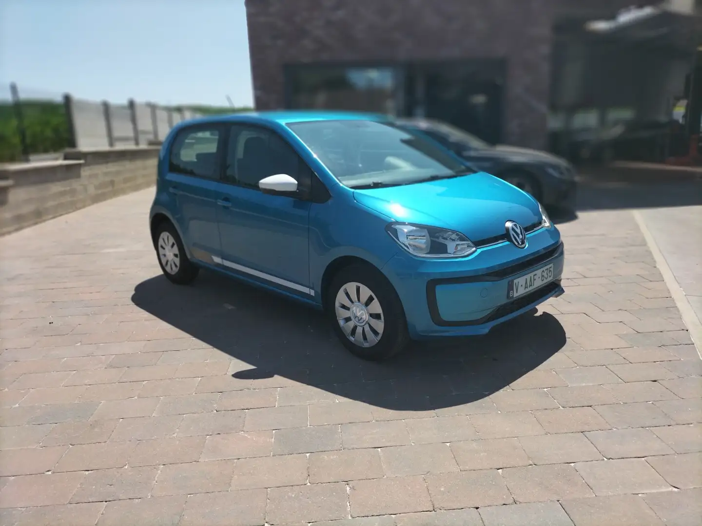 Volkswagen up! 1.0i Move BMT Bleu - 2