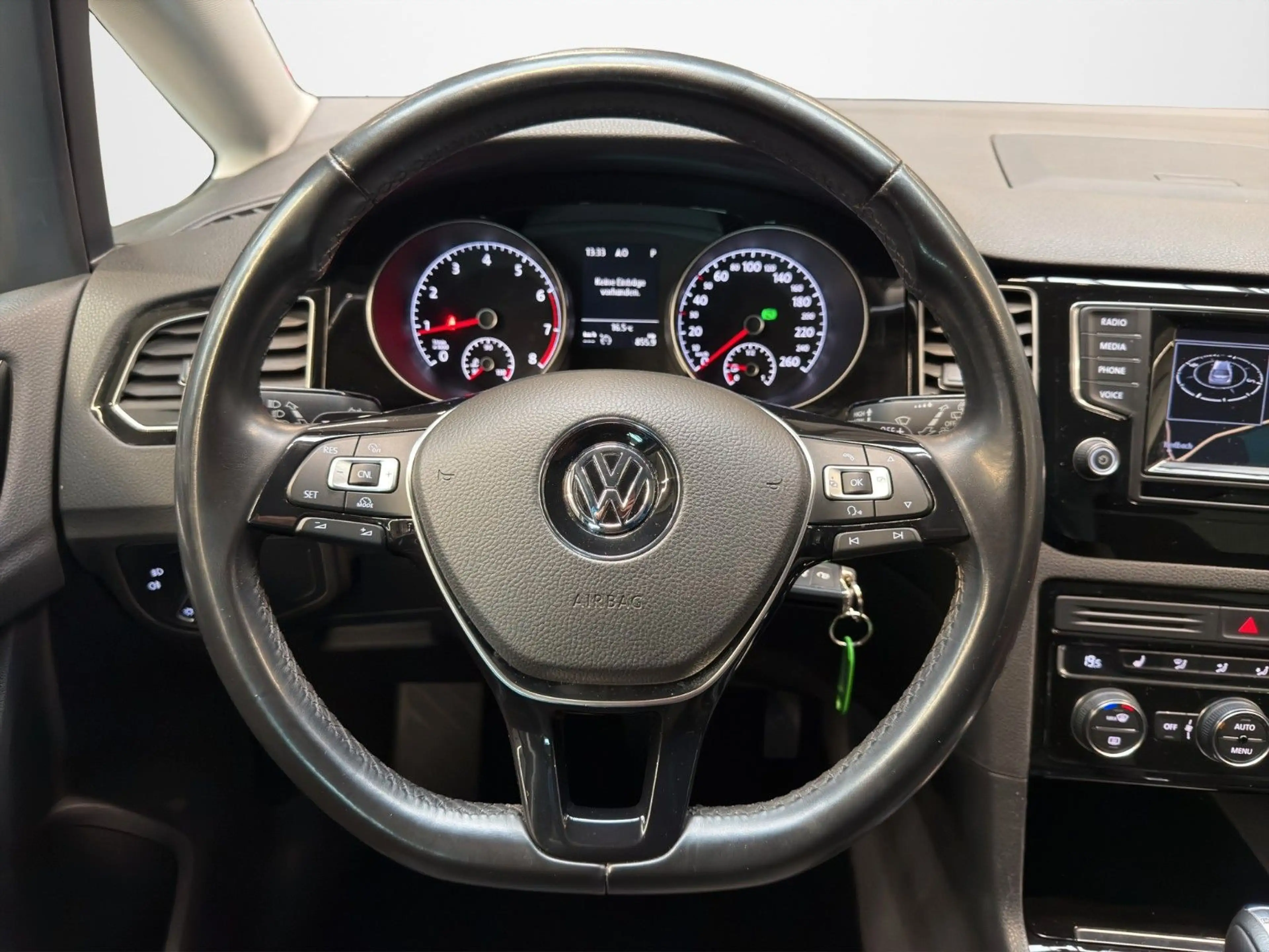 Volkswagen Golf Sportsvan VII Highline  AHK Tempo SHZ — photo 14