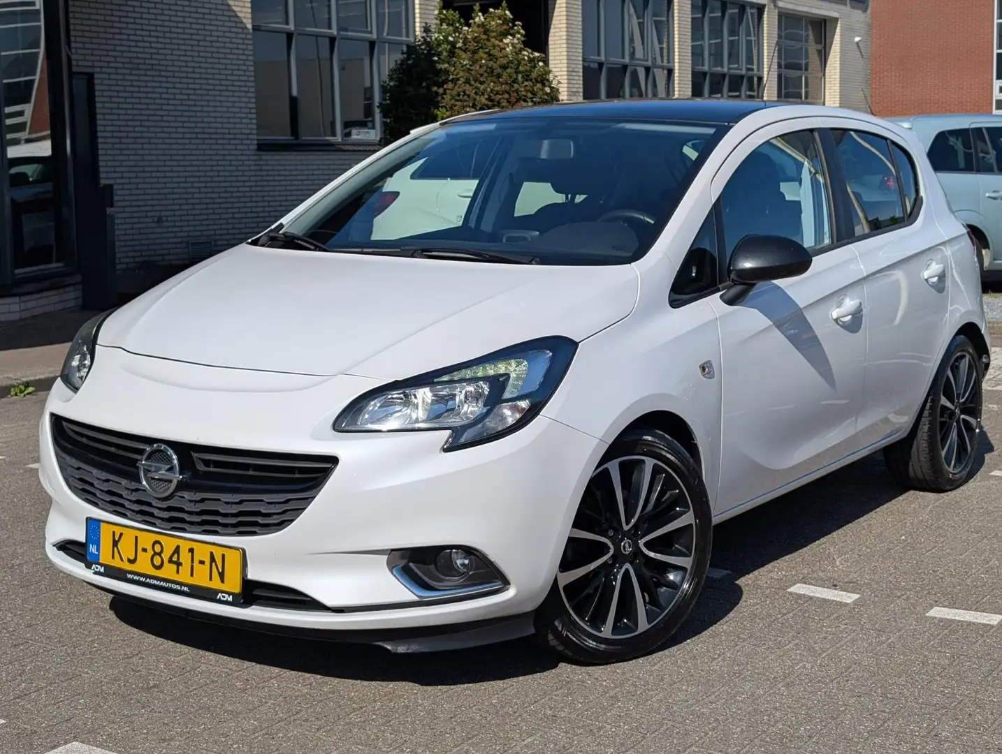 Opel Corsa 1.0 Turbo Color Edition Wit - 1