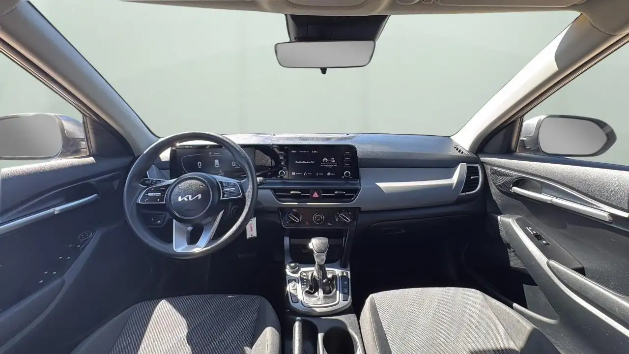 Kia Seltos снимка Kia Seltos