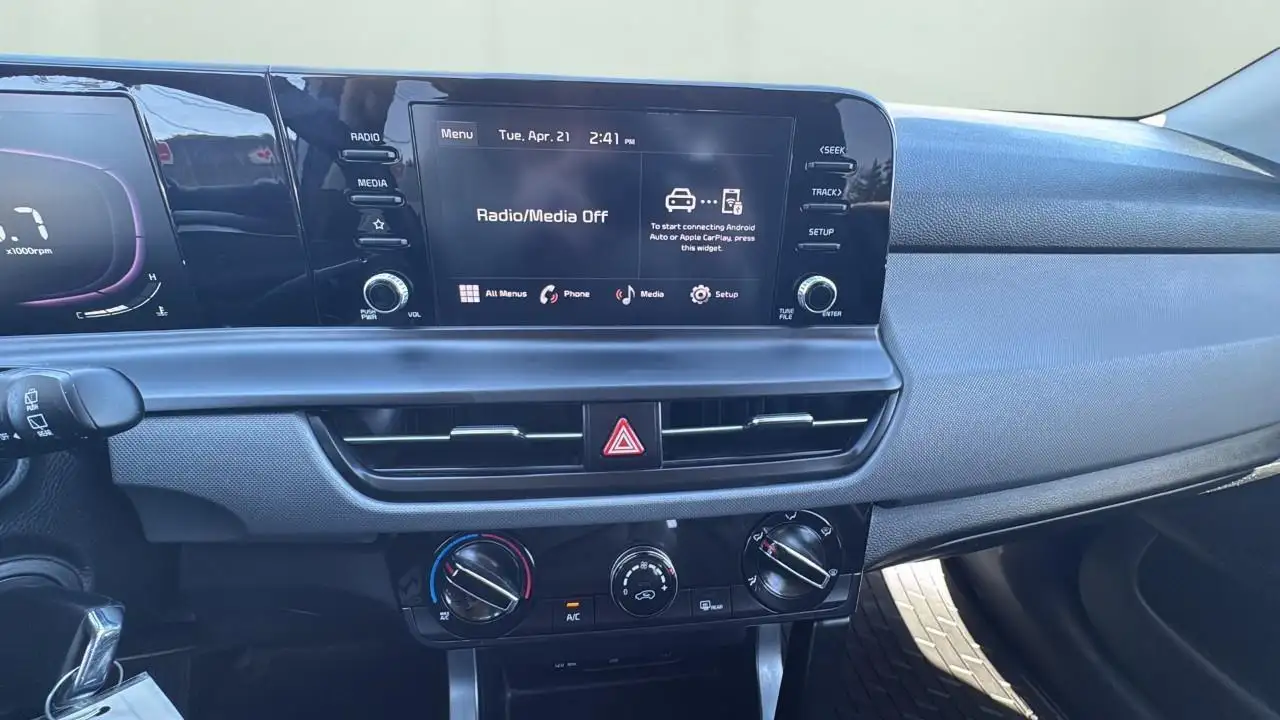 Kia Seltos снимка Kia Seltos