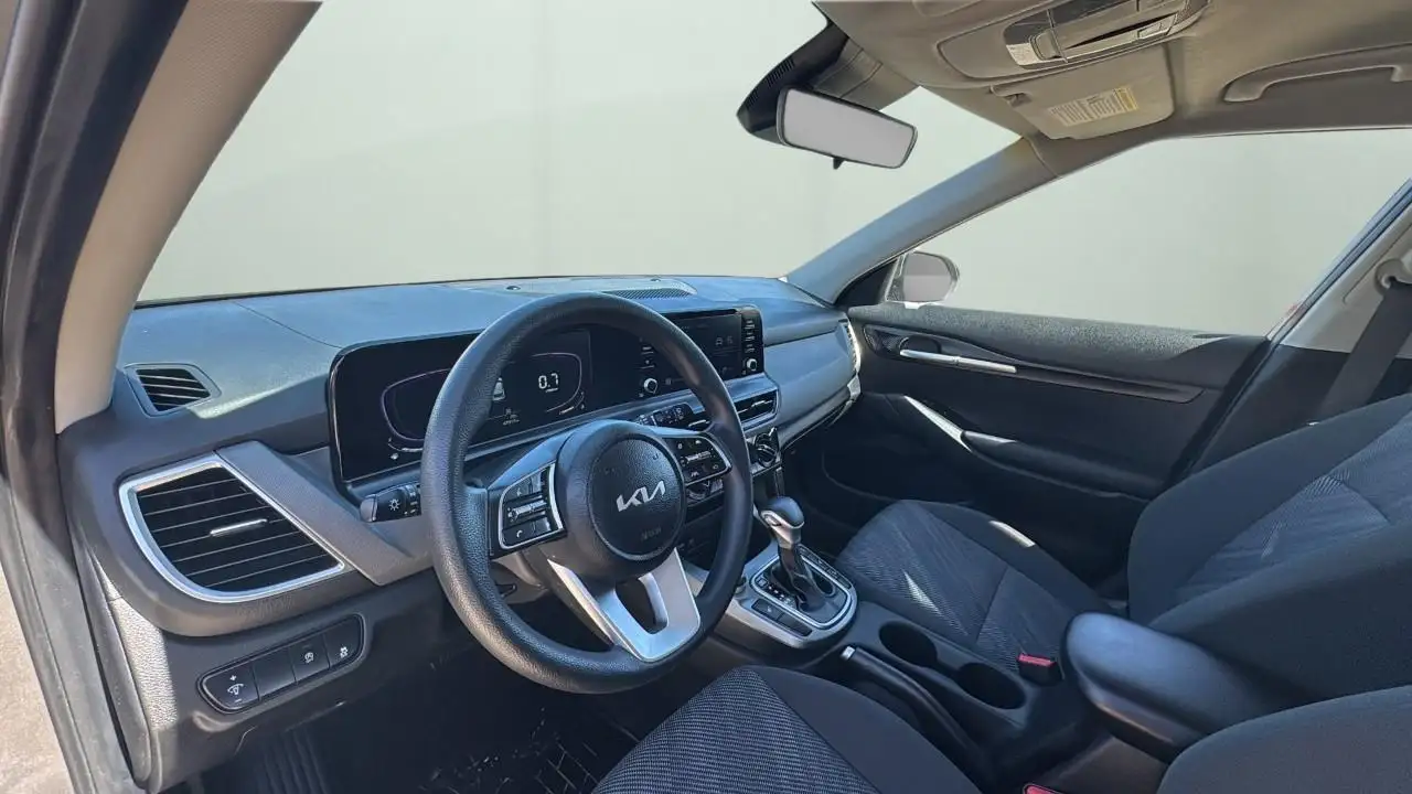 Kia Seltos снимка Kia Seltos