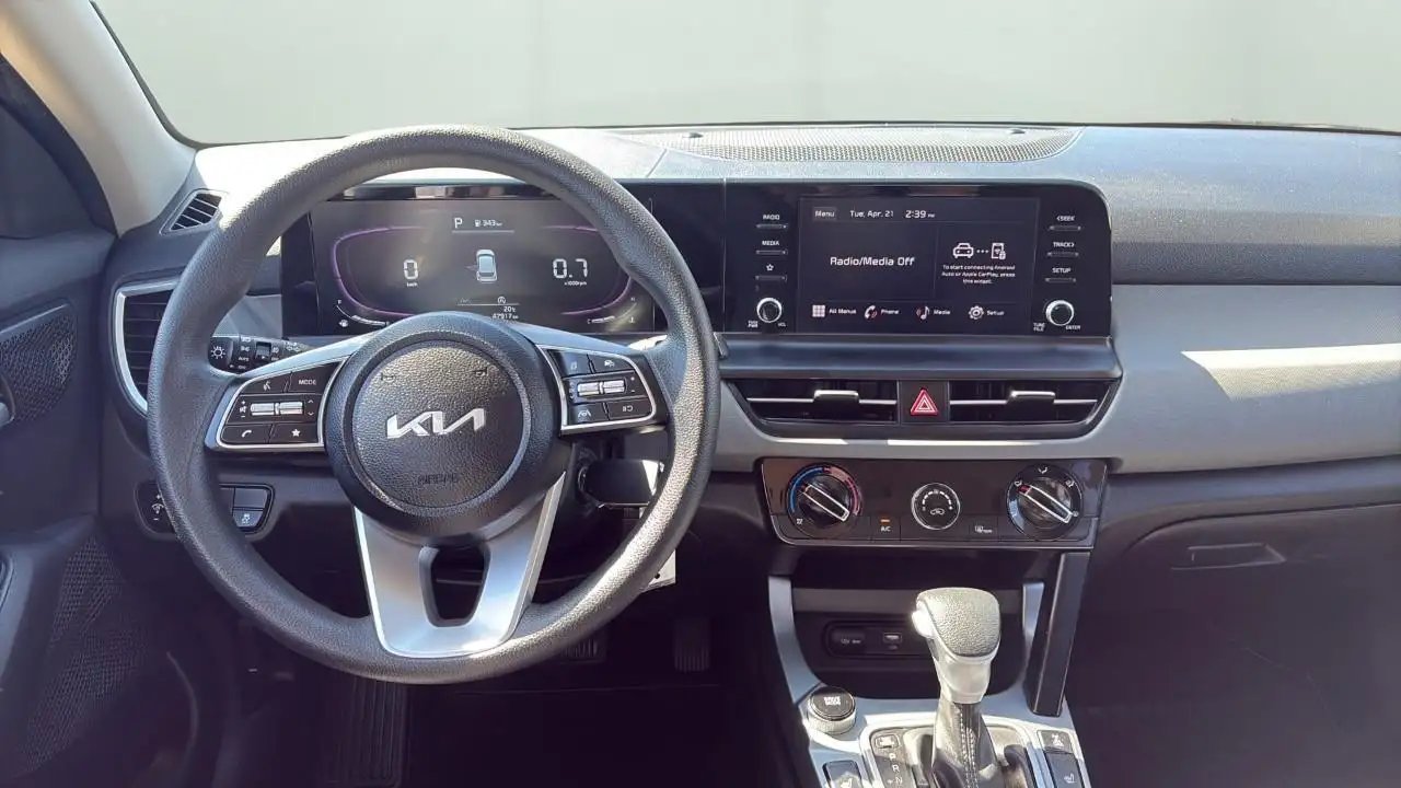 Kia Seltos снимка Kia Seltos