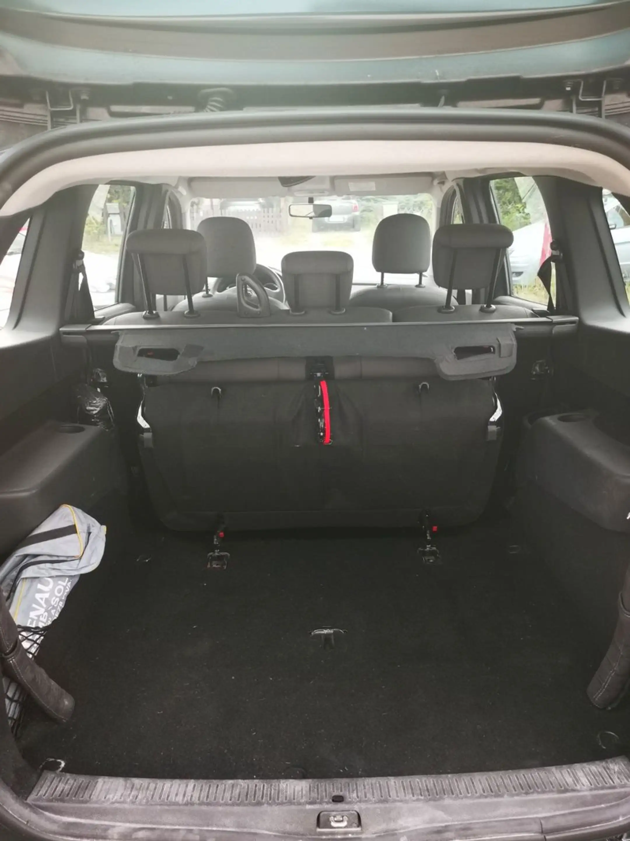 Dacia Lodgy Laureate 1.5 dci 7 Sitzer PDC Navi — photo 13