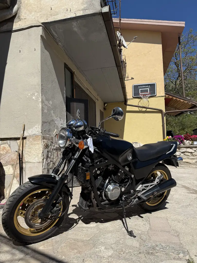 Honda VF 750 - 1