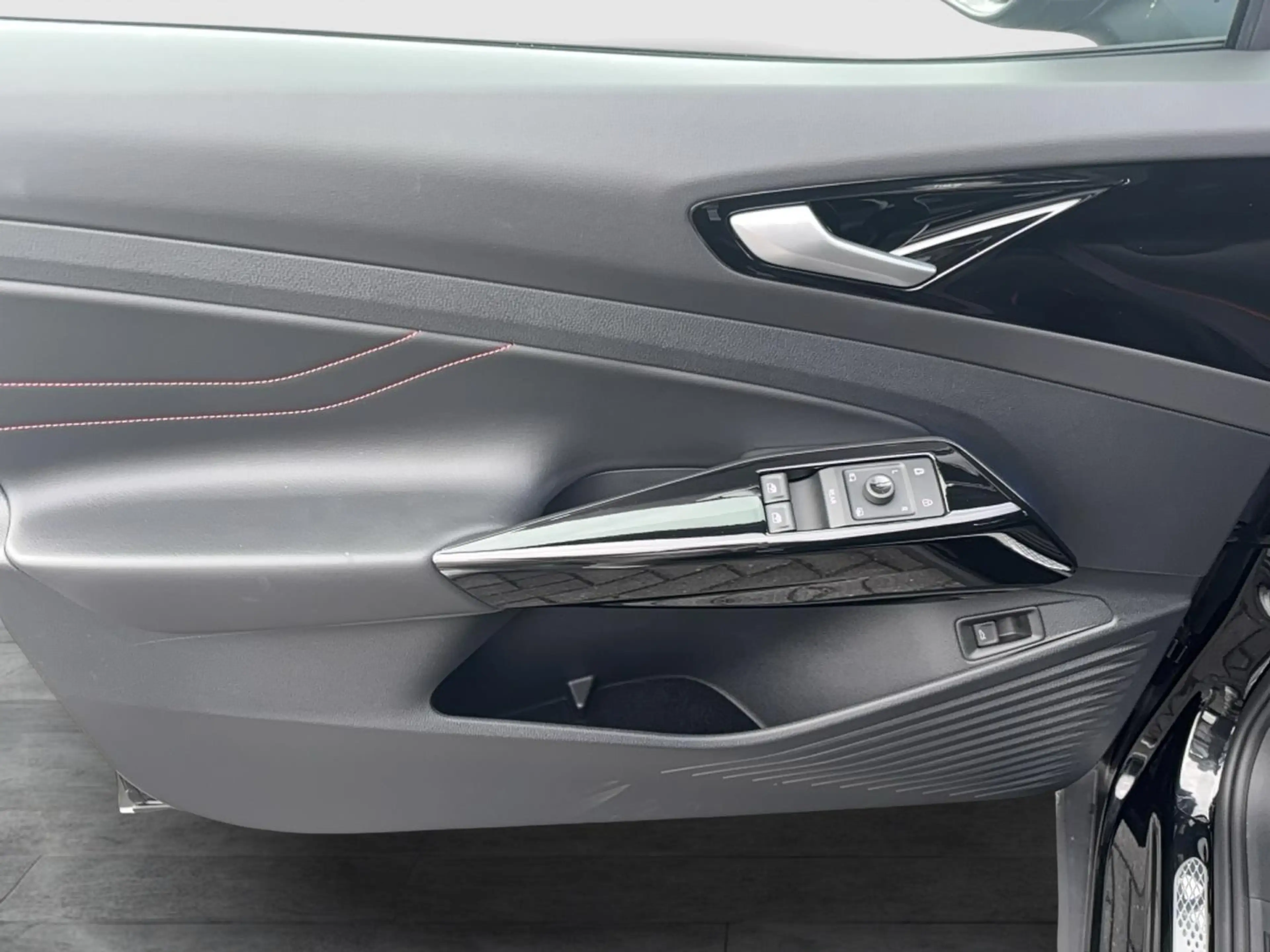 Volkswagen ID.5 GTX ID.5 GTX 4MOTION Pano HuD Navi LM21 RKamera — photo 15