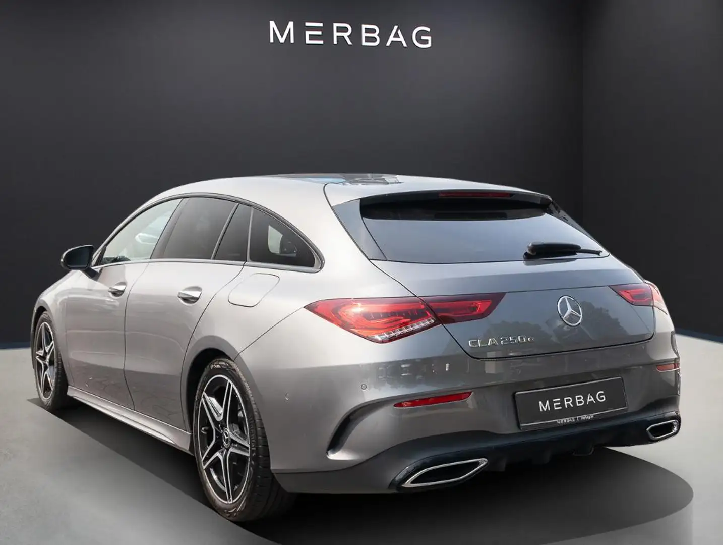 Mercedes-Benz CLA 250 e Shooting Brake ParkAss. Pano 360 ACC Gris - 2